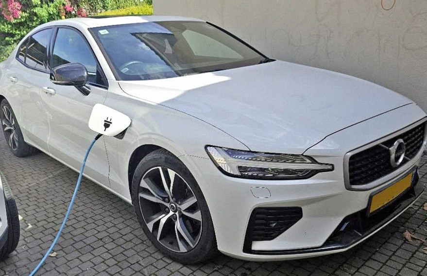 Volvo S60 T8 R-Design 2019