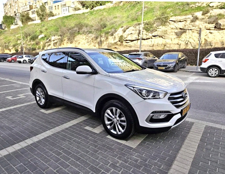 Hyundai Santa Fe 2016