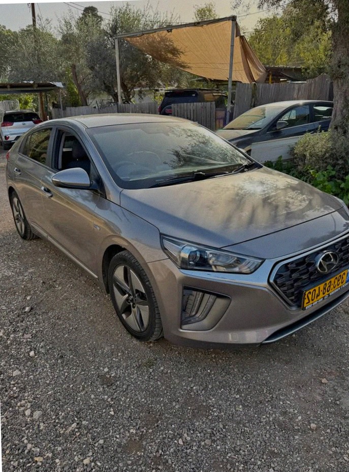 Hyundai Ioniq 2021