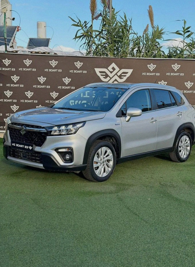 Suzuki S-CROSS 2022