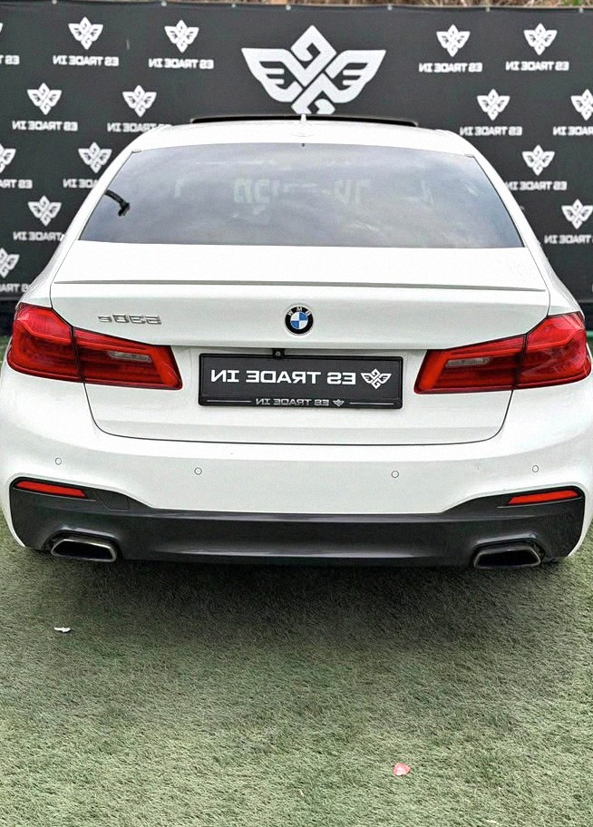 BMW 530e M-SPORT 2018