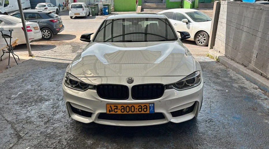 BMW 320i 2015