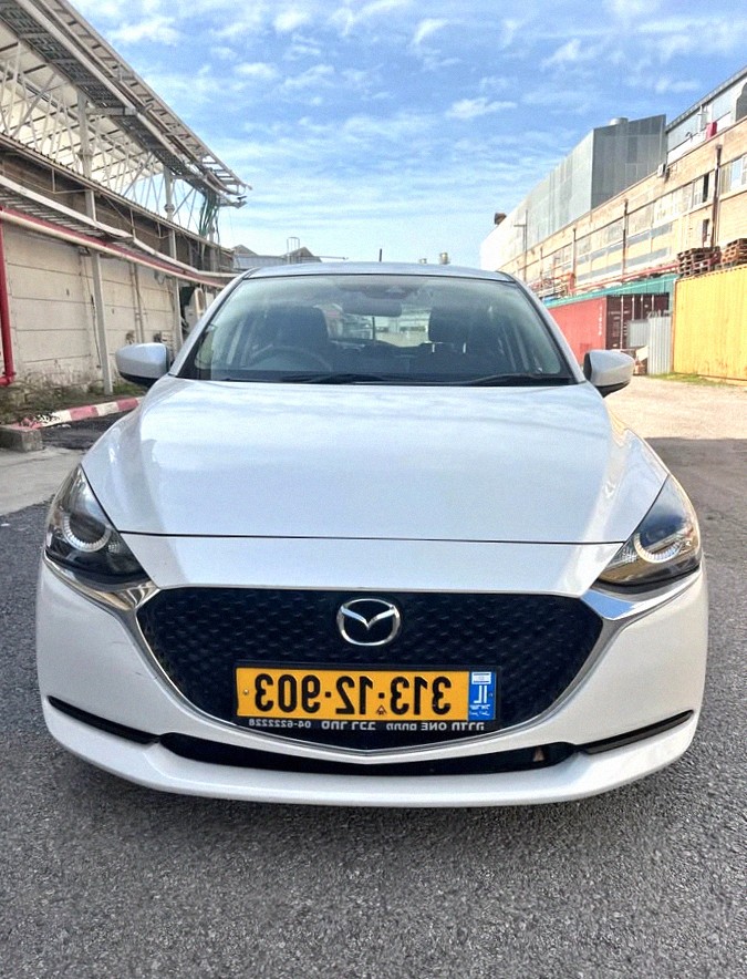 Mazda 2 2022