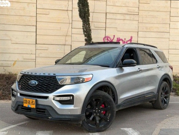 Ford Explorer 2023