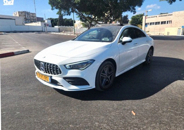 Mercedes-Benz CLA AMG Line CLA 250e Plug-in Auto 4 Door 1.3 (163 HP)