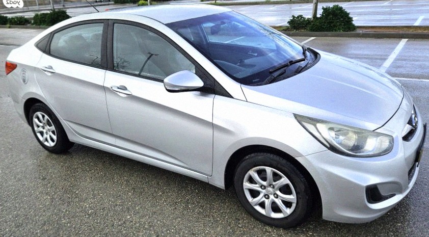 Hyundai Accent i25 2014