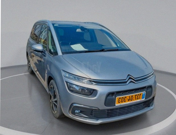 Citroën C4 Picasso 2022 • 1st Owner Exclusive Auto Minivan / MPV 7 Seats 1.2