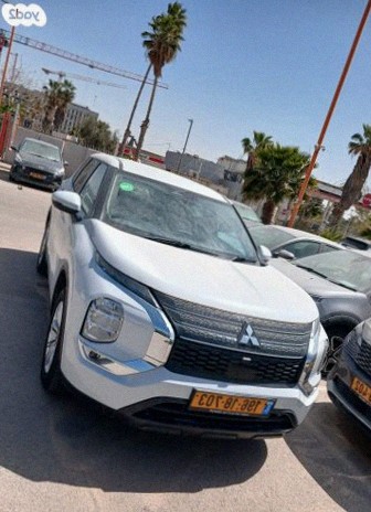 Mitsubishi Outlander 2023