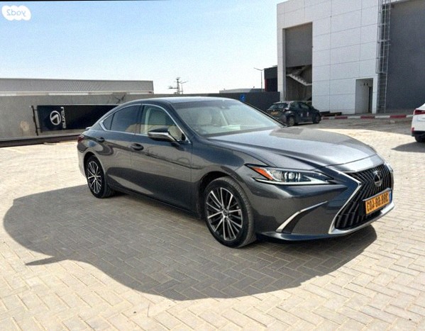 Lexus ES 2023