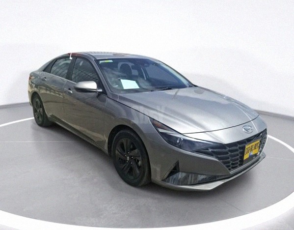 Hyundai Elantra 2022