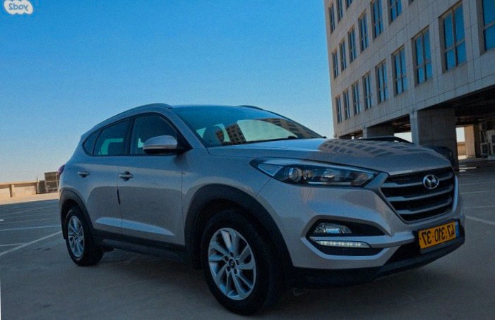 Hyundai Tucson 4X2 Premium Автоматическая 2.0 (155 л.с.)