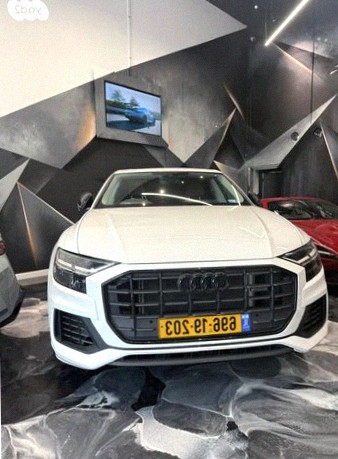 Audi Q8 Superior Plug-in 3.0 (340 л.с.) 2024
