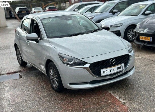 Mazda 2 2023