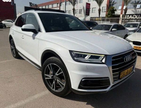 Audi Q5 Design Plug-in 2.0 (299 л.с.)