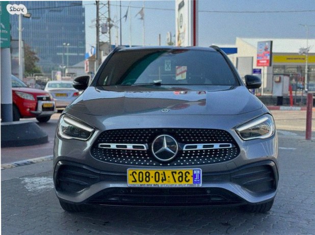 Mercedes-Benz GLA 2021