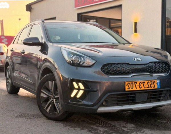 Kia Niro LX Plug-in Auto 1.6 (141 hp)