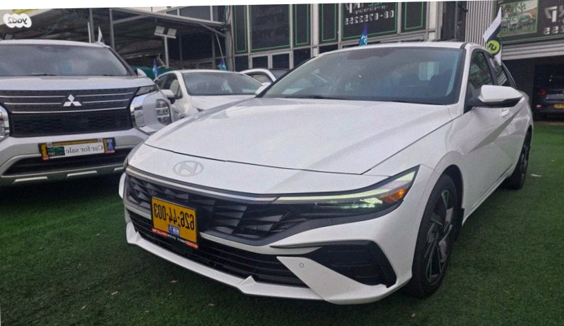 Hyundai Elantra 2024