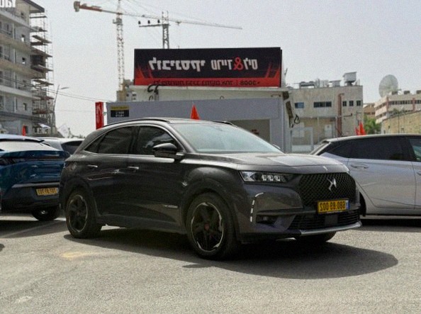 DS 7 2021 • יד 1 4X2 Grand Chic פלאג-אין אוט׳ 1.6 (180 כ"ס)