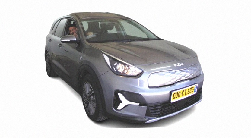 Kia Niro Plus 2023