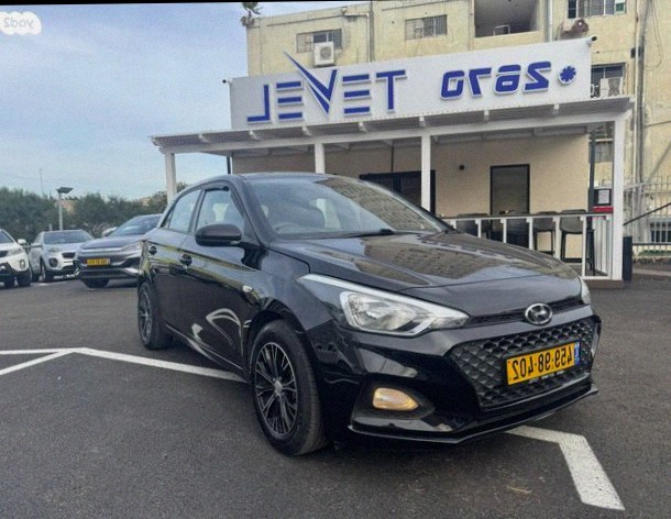 יונדאי i20 Intense אוט׳ 1.0
