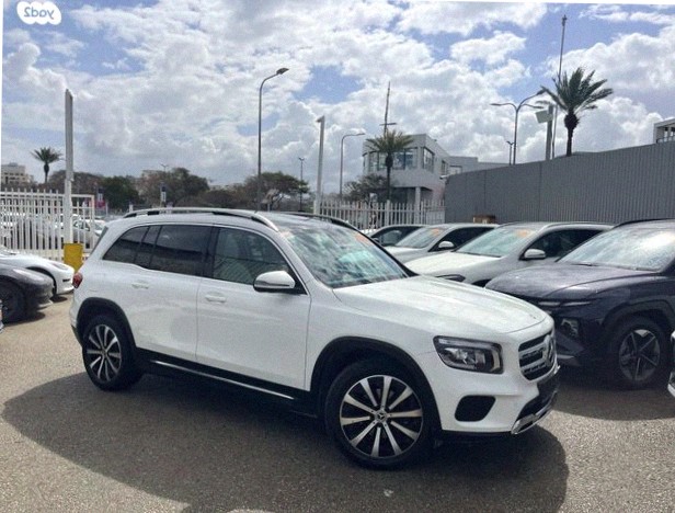Mercedes-Benz GLB 2021