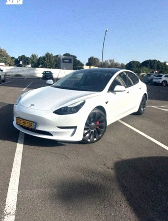 Tesla Model 3 2022