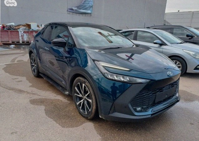 Toyota C-HR 2024