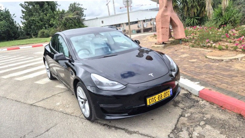 Tesla Model 3 Long Range Electric Auto (498 hp) 2023