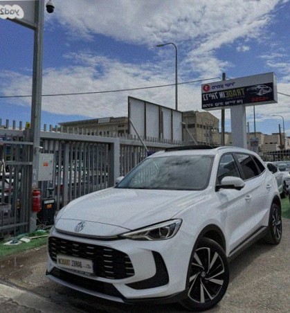 MG ZS Luxury هجين أوتوماتيك 1.5