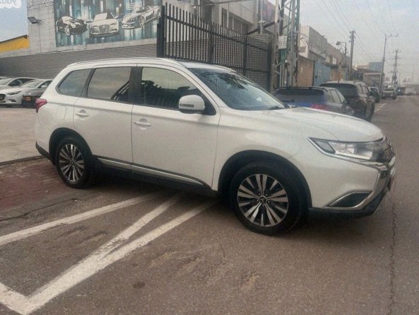 Mitsubishi Outlander Instyle 2.0 2020