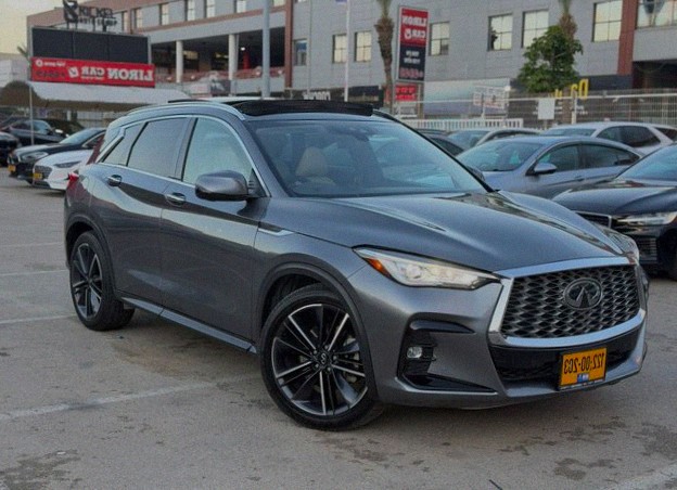 Infiniti QX50 Essential Auto 2.0 (268 hp)