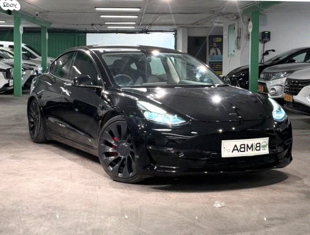 Tesla Model 3 2021