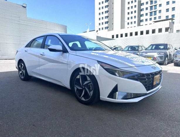 Hyundai Elantra 2023