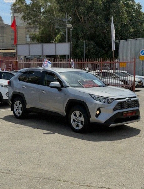 Toyota RAV4 2021