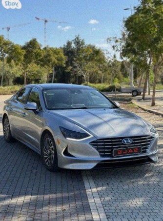 Hyundai Sonata Premium Hybrid 2.0 (192 л.с.) АКПП