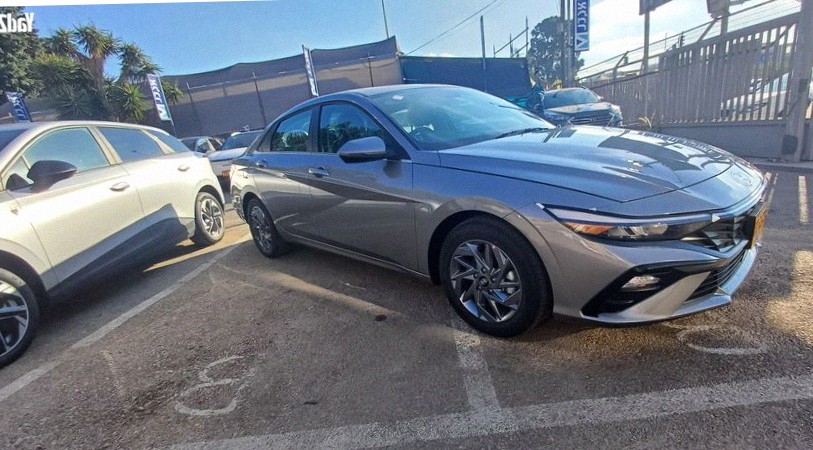 Hyundai Elantra 2026