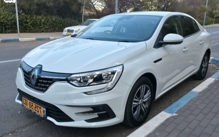 رينو ميجان Iconic أوتوماتيك ديزل سيدان 4 أبواب 1.5 (116 حصان)