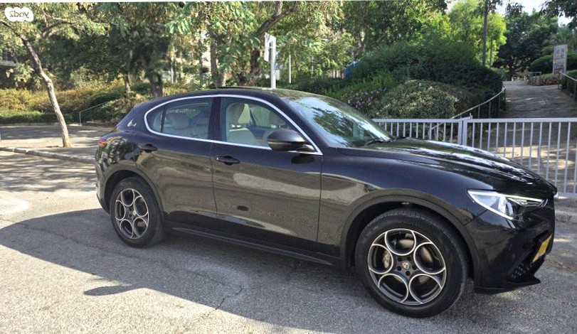 Alfa Romeo Stelvio 2019