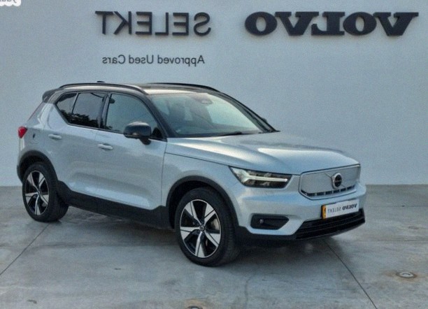Volvo XC40 4X4 Pro كهربائي أوتوماتيك (407 حصان)