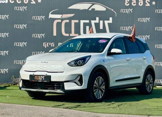Kia Niro Plus 2023