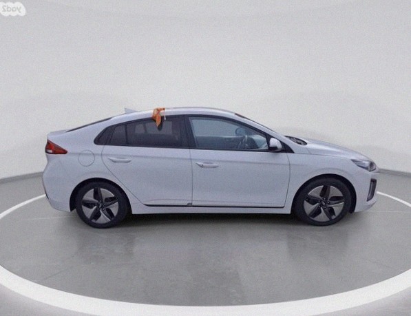 Hyundai Ioniq Premium FL Hybrid Automatic 1.6 (141 hp) 2022