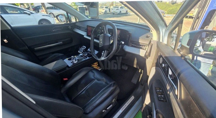 Volvo EX30 2024