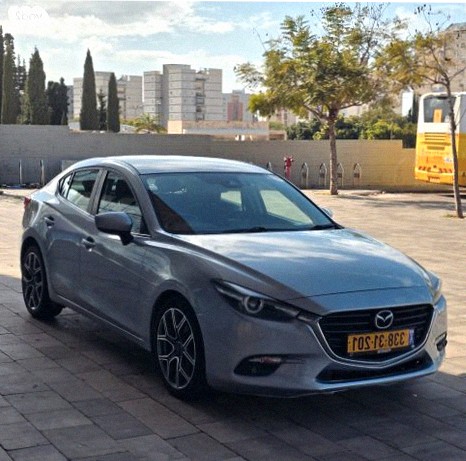 Mazda 3 2018