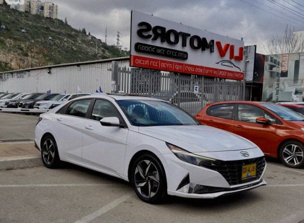 Hyundai Elantra Supreme Hybrid Auto 1.6 (139 HP)