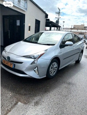 Toyota Prius 2017