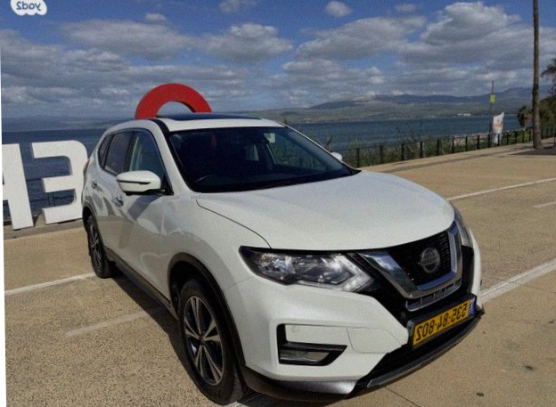 ניסאן אקס טרייל Acenta Plus אוט׳ בנזין 7 מק 1.3