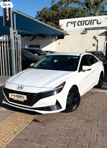 Hyundai Elantra 2023
