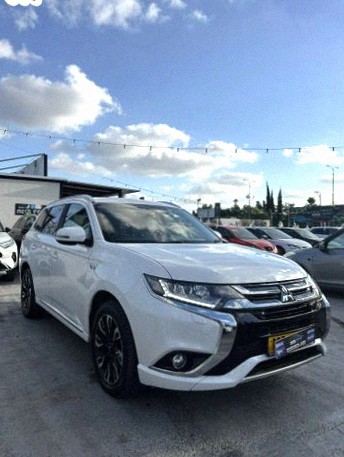 Mitsubishi Outlander Luxury Plug-in 2.0