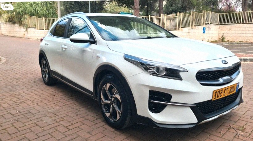 Kia XCeed LX автомат дизель 1.6 (136 л.с.)