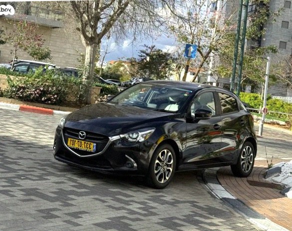 Mazda 2 2018